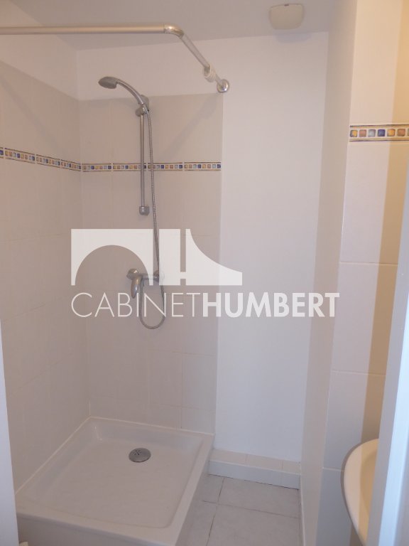 APPARTEMENT T4 A LOUER - ST ETIENNE BERGSON - 75 m2 - 790€ charges comprises par mois