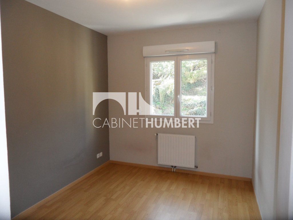 APPARTEMENT T4 A LOUER - ST ETIENNE BERGSON - 88 m2 - 865€ charges comprises par mois