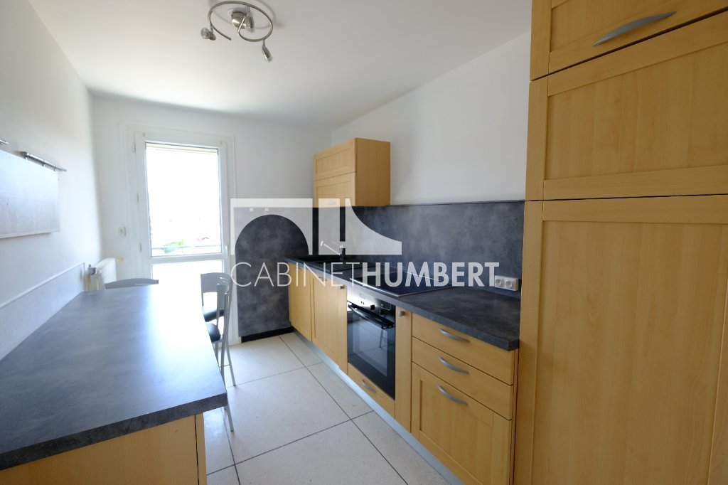 T4 - CITE DU DESIGN A LOUER - ST ETIENNE CARNOT - 70.67 m2 - 710 &euro; charges comprises par mois