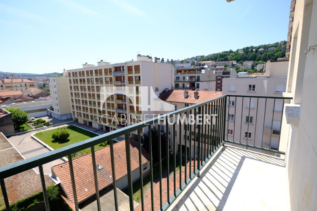 T4 - CITE DU DESIGN A LOUER - ST ETIENNE CARNOT - 70.67 m2 - 710 &euro; charges comprises par mois