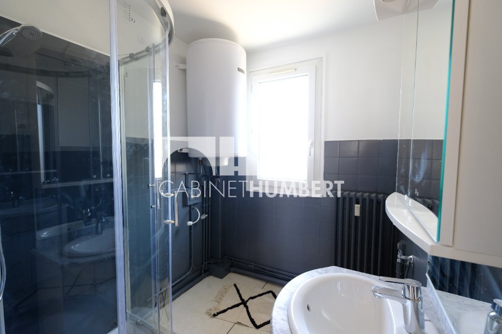 T4 - CITE DU DESIGN A LOUER - ST ETIENNE CARNOT - 70.67 m2 - 710 &euro; charges comprises par mois