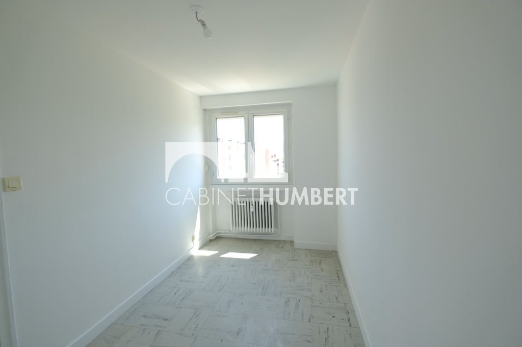 T4 - CITE DU DESIGN A LOUER - ST ETIENNE CARNOT - 70.67 m2 - 710 &euro; charges comprises par mois