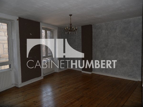 APPARTEMENT T4 A LOUER - ST ETIENNE CENTRE VILLE - 84.79 m2 - 590 &euro; charges comprises par mois