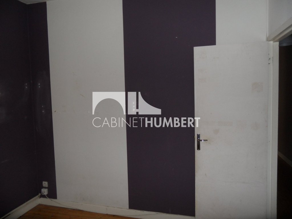 APPARTEMENT T4 A LOUER - ST ETIENNE CENTRE VILLE - 84.79 m2 - 590 &euro; charges comprises par mois