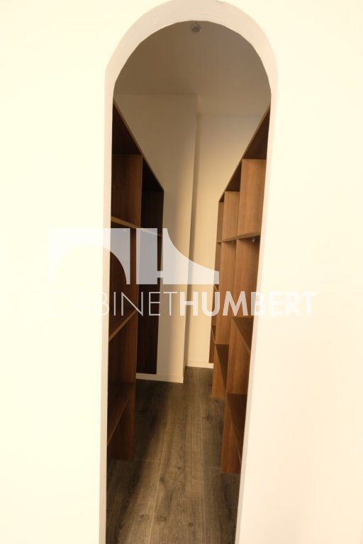 APPARTEMENT T4 A LOUER - ST ETIENNE CENTRE VILLE - 102.54 m2 - 980 &euro; charges comprises par mois