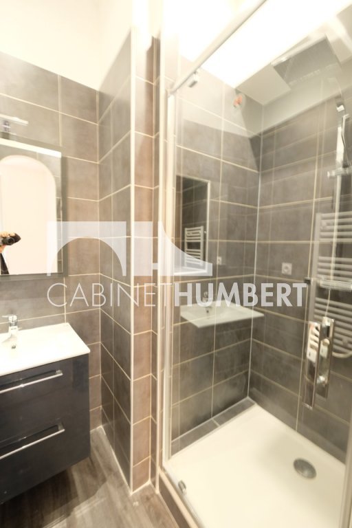 APPARTEMENT T4 A LOUER - ST ETIENNE CENTRE VILLE - 102.54 m2 - 980 &euro; charges comprises par mois
