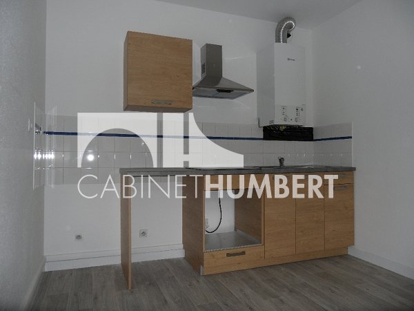 APPARTEMENT T4 A LOUER - ST ETIENNE CENTRE VILLE - 79.25 m2 - 630€ charges comprises par mois