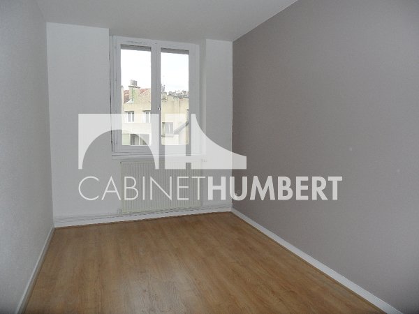 APPARTEMENT T4 A LOUER - ST ETIENNE CENTRE VILLE - 79.25 m2 - 630€ charges comprises par mois