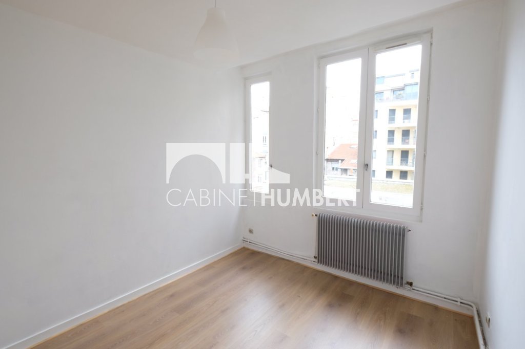 APPARTEMENT T4 A LOUER - ST ETIENNE CENTRE VILLE - 88 m2 - 605 &euro; charges comprises par mois