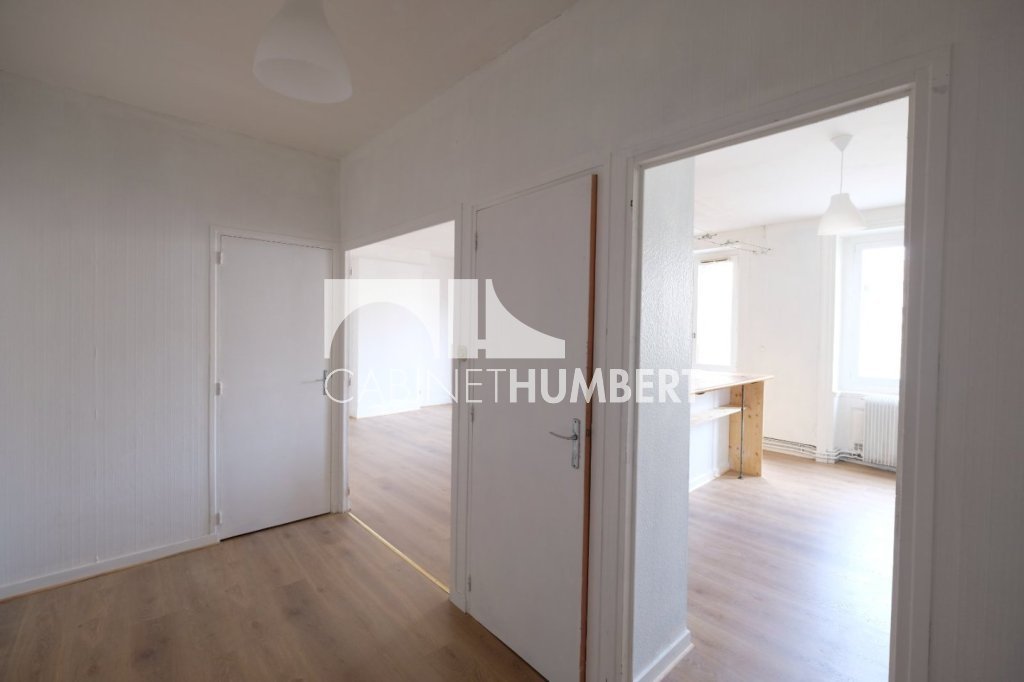 APPARTEMENT T4 A LOUER - ST ETIENNE CENTRE VILLE - 88 m2 - 605 &euro; charges comprises par mois