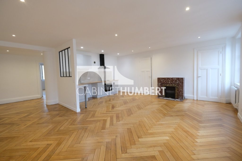 APPARTEMENT T4 A LOUER - ST ETIENNE CENTRE VILLE - 108.94 m2 - 1040€ charges comprises par mois