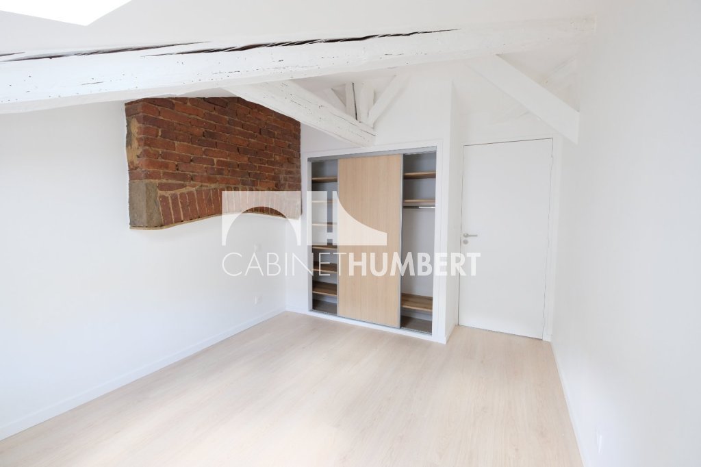 APPARTEMENT T4 A LOUER - ST ETIENNE CENTRE VILLE - 91.39 m2 - 1 100 &euro; charges comprises par mois