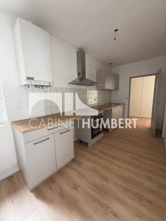 APPARTEMENT T4 A LOUER - ST ETIENNE CENTRE VILLE - 81.83 m2 - 670€ charges comprises par mois