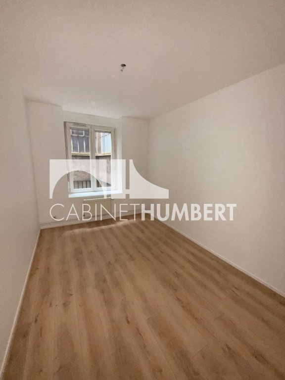 APPARTEMENT T4 A LOUER - ST ETIENNE CENTRE VILLE - 81.83 m2 - 670€ charges comprises par mois
