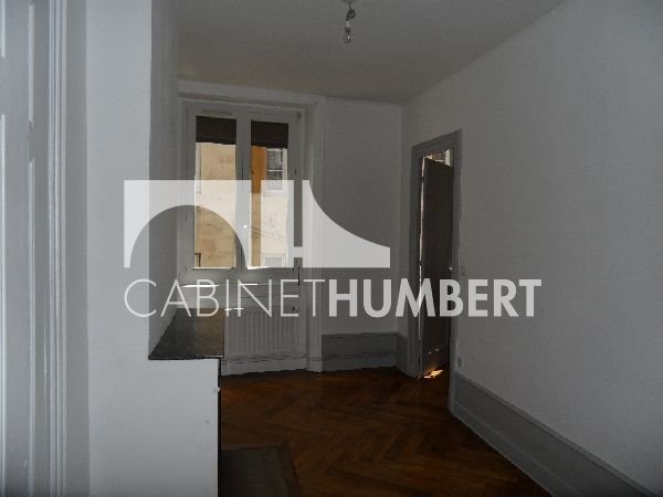 APPARTEMENT T4 A LOUER - ST ETIENNE CENTRE VILLE - 97.31 m2 - 780 € charges comprises par mois