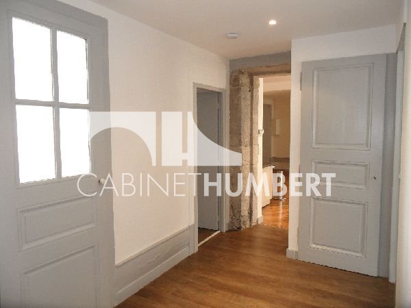 APPARTEMENT T4 A LOUER - ST ETIENNE CENTRE VILLE - 97.31 m2 - 780 € charges comprises par mois