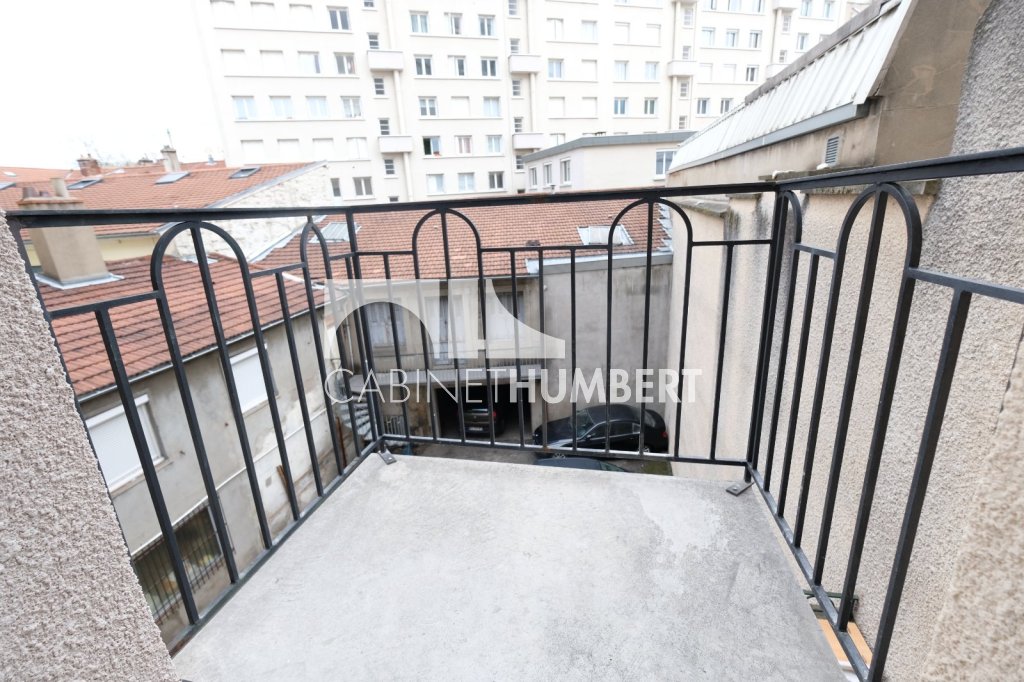 APPARTEMENT T4 A LOUER - ST ETIENNE CHATEAUCREUX - 98.51 m2 - 865 &euro; charges comprises par mois