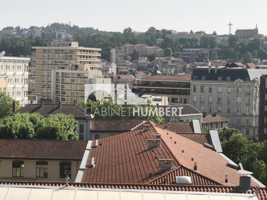 APPARTEMENT T4 A LOUER - ST ETIENNE CHATEAUCREUX - 87 m2 - 870 &euro; charges comprises par mois