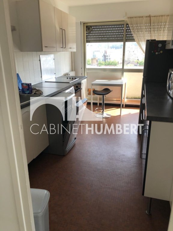APPARTEMENT T4 A LOUER - ST ETIENNE CHATEAUCREUX - 87 m2 - 870 &euro; charges comprises par mois