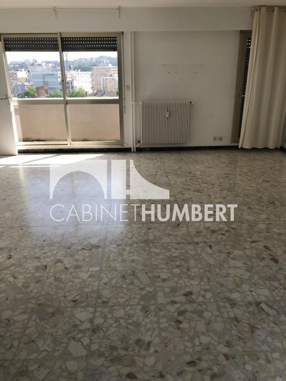 APPARTEMENT T4 A LOUER - ST ETIENNE CHATEAUCREUX - 87 m2 - 870 &euro; charges comprises par mois