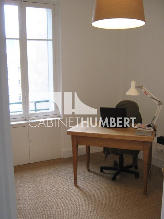 APPARTEMENT T4 A LOUER - ST ETIENNE FACULTE / CENTRE DEUX - 69.79 m2 - 770 &euro; charges comprises par mois