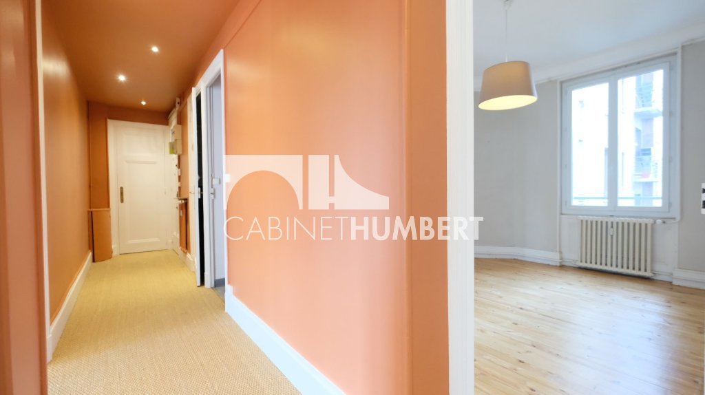 APPARTEMENT T3 A LOUER - ST ETIENNE FACULTE / CENTRE DEUX - 69.79 m2 - 770 &euro; charges comprises par mois