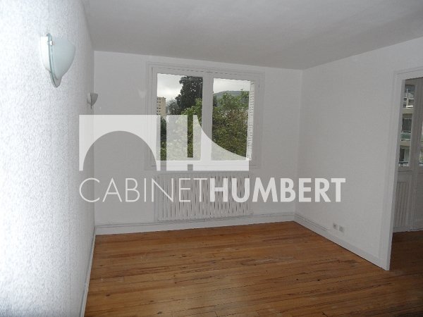 APPARTEMENT T4 A LOUER - ST ETIENNE FAURIEL - 80 m2 - 600 &euro; charges comprises par mois