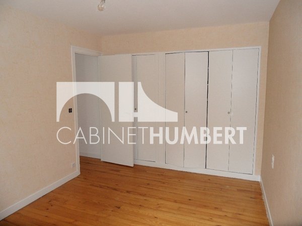 APPARTEMENT T4 A LOUER - ST ETIENNE FAURIEL - 80 m2 - 600 &euro; charges comprises par mois