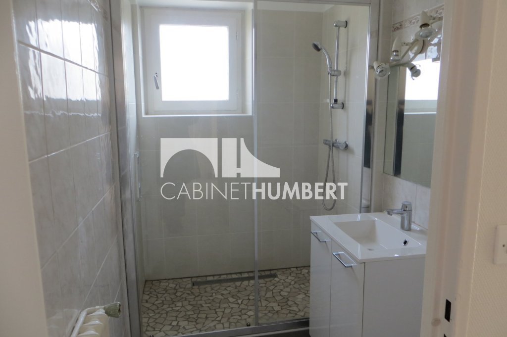 APPARTEMENT T4 A LOUER - ST ETIENNE FAURIEL - 71.07 m2 - 750�&euro; charges comprises par mois