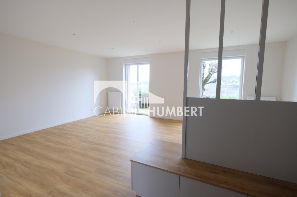 APPARTEMENT T4 A LOUER - ST ETIENNE LA TERRASSE - 112.2 m2 - 1 340 &euro; charges comprises par mois
