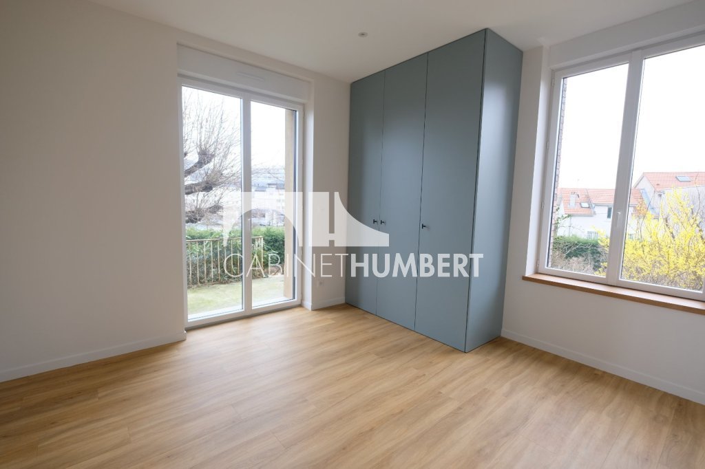 APPARTEMENT T4 A LOUER - ST ETIENNE LA TERRASSE - 112.2 m2 - 1 340 &euro; charges comprises par mois