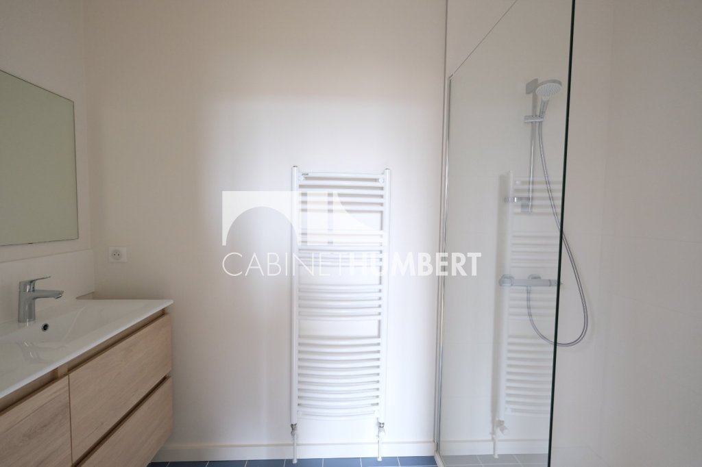APPARTEMENT T4 A LOUER - ST ETIENNE LA TERRASSE - 112.2 m2 - 1 340 &euro; charges comprises par mois