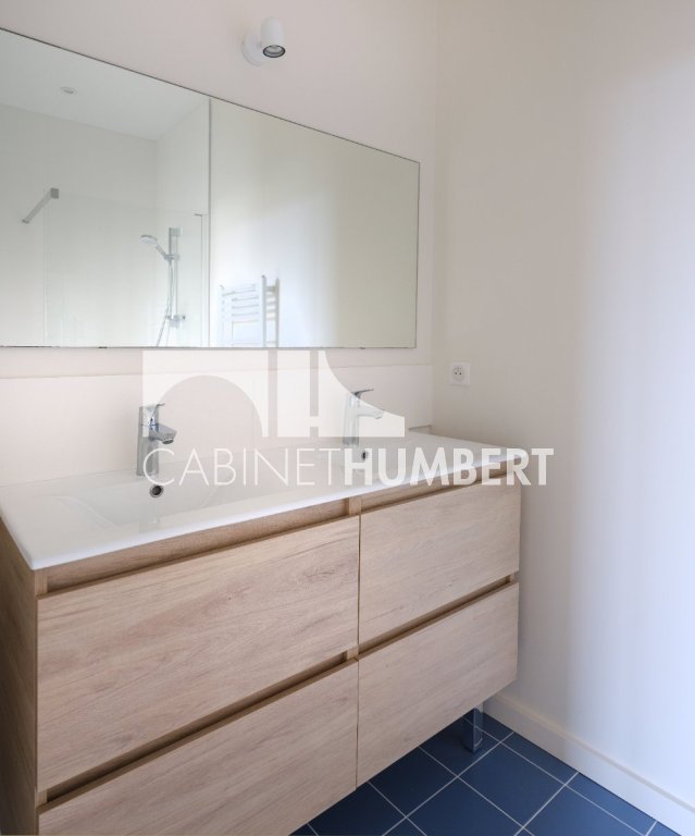 APPARTEMENT T4 A LOUER - ST ETIENNE LA TERRASSE - 112.2 m2 - 1 340 &euro; charges comprises par mois