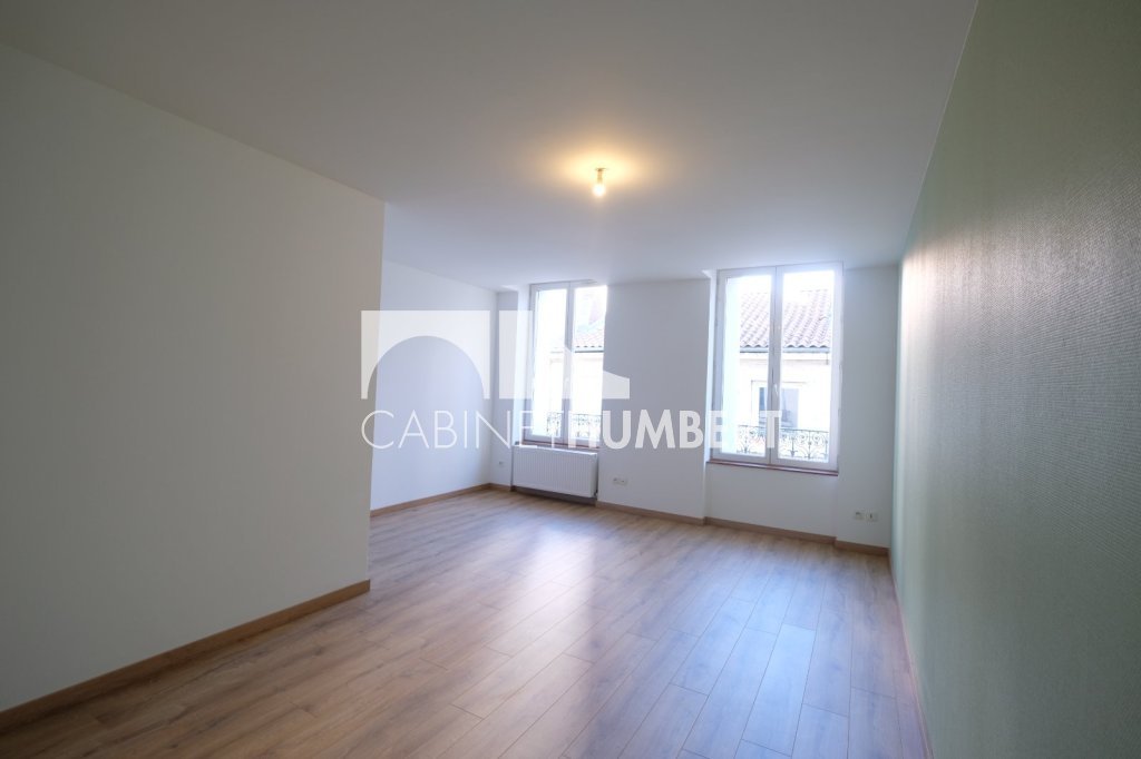 APPARTEMENT T4 A LOUER - ST ETIENNE PREFECTURE - 95.16 m2 - 795 &euro; charges comprises par mois