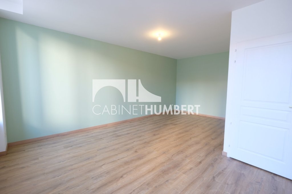 APPARTEMENT T4 A LOUER - ST ETIENNE PREFECTURE - 95.16 m2 - 795 &euro; charges comprises par mois
