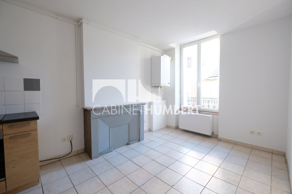 APPARTEMENT T4 A LOUER - ST ETIENNE PREFECTURE - 95.16 m2 - 795 &euro; charges comprises par mois