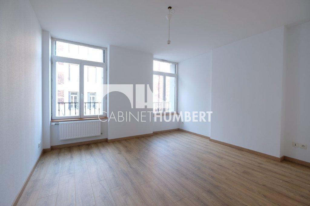 APPARTEMENT T4 A LOUER - ST ETIENNE PREFECTURE - 95.16 m2 - 795 &euro; charges comprises par mois