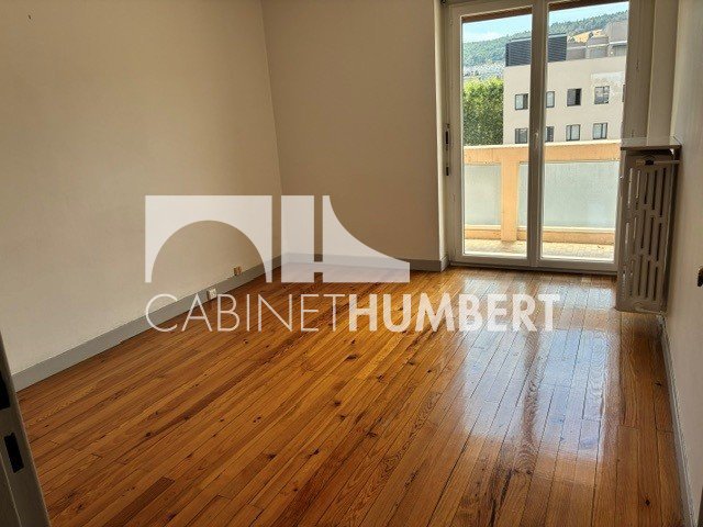 APPARTEMENT T4 A LOUER - ST ETIENNE - 71.07 m2 - 750 &euro; charges comprises par mois