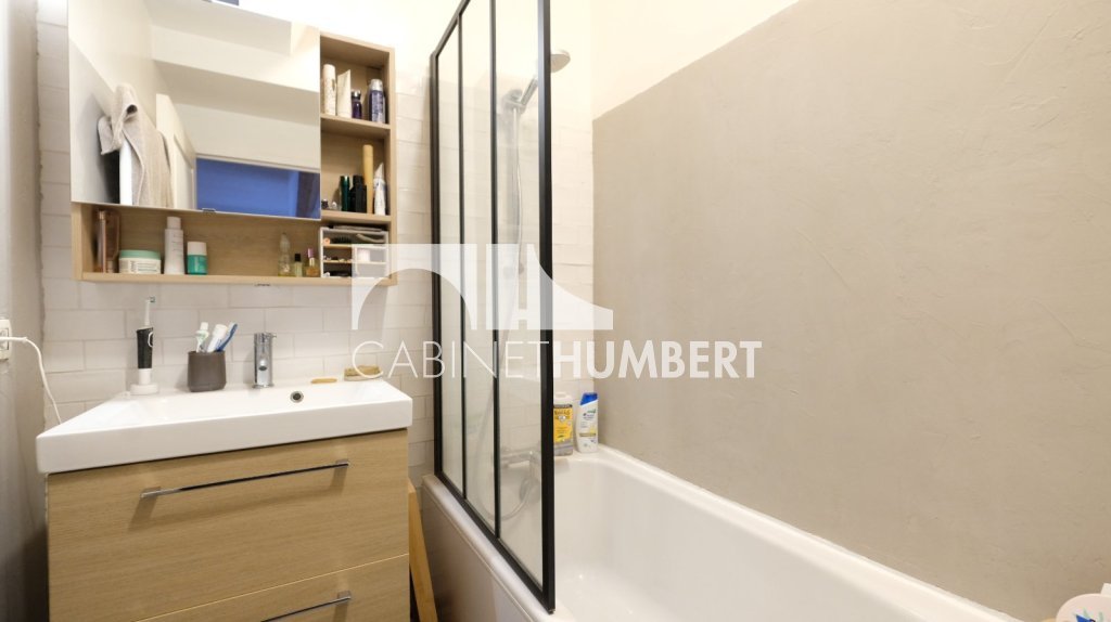 APPARTEMENT T4 A VENDRE - ST ETIENNE BADOUILLRE - 98.44 m2 - 153000€