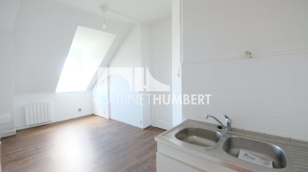 APPARTEMENT T4 A VENDRE - ST ETIENNE BADOUILLÈRE - 110.16 m2 - 85 000 &euro;