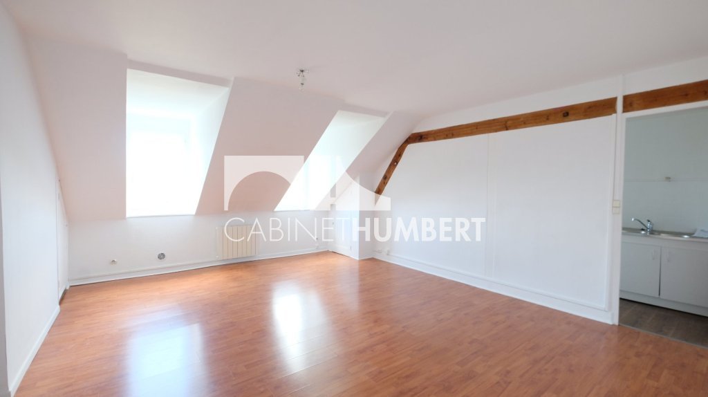 APPARTEMENT T4 A VENDRE - ST ETIENNE BADOUILLÈRE - 110.16 m2 - 85 000 &euro;