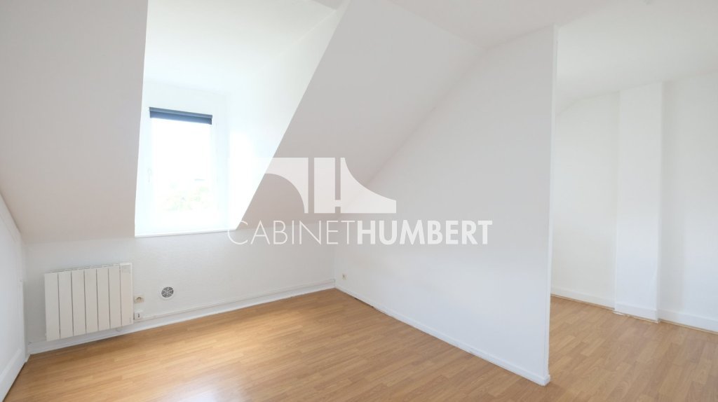 APPARTEMENT T4 A VENDRE - ST ETIENNE BADOUILLÈRE - 110.16 m2 - 85 000 &euro;
