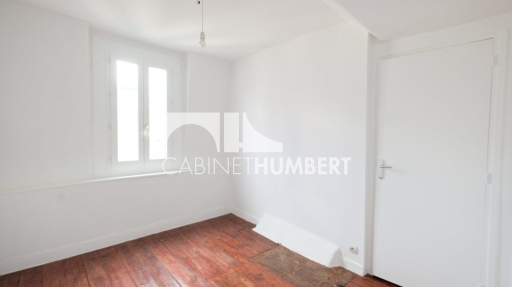APPARTEMENT T4 A VENDRE - ST ETIENNE BADOUILLÈRE - 110.16 m2 - 85 000 &euro;