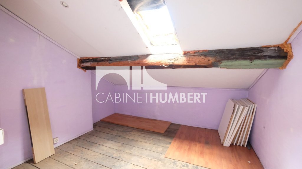 APPARTEMENT T4 A VENDRE - ST ETIENNE BADOUILLÈRE - 110.16 m2 - 85 000 &euro;