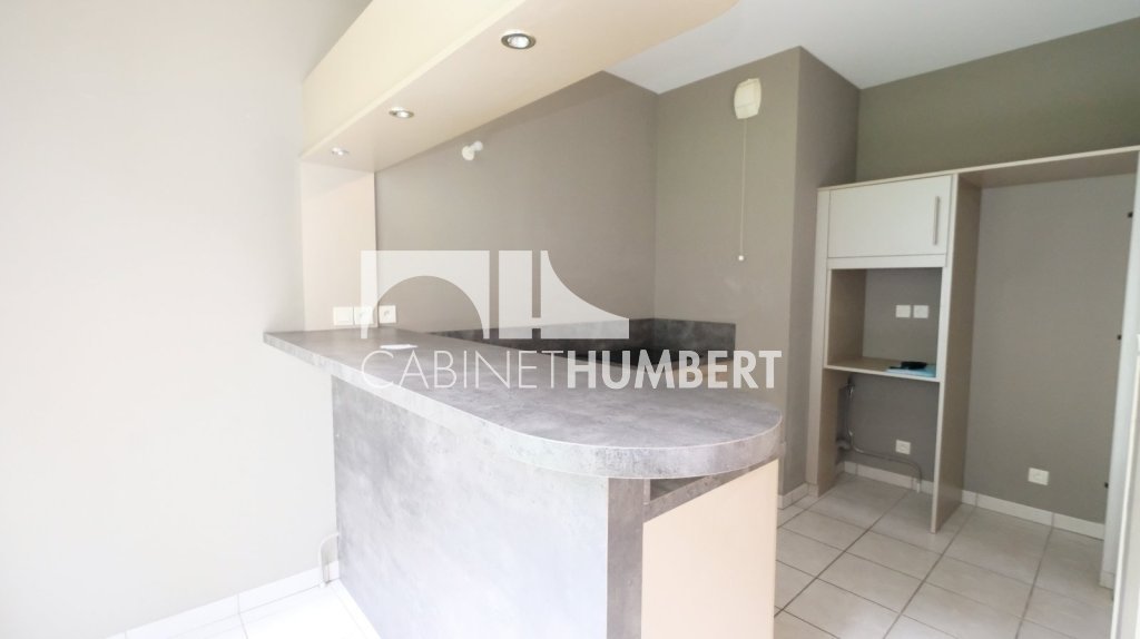 APPARTEMENT T4 A VENDRE - ST ETIENNE BEL AIR - 84.91 m2 - 215�000�&euro;