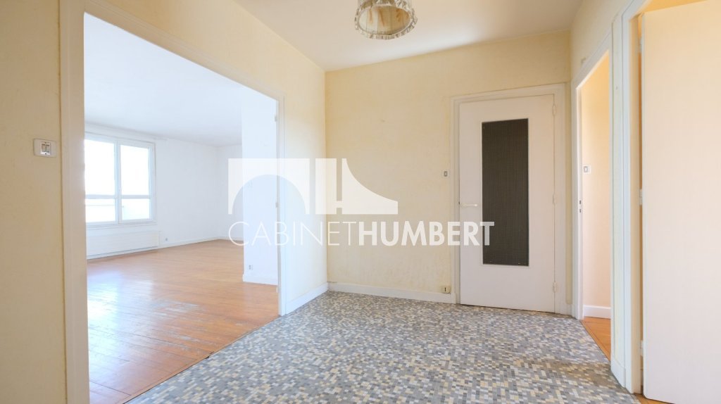 APPARTEMENT T4 A VENDRE - ST ETIENNE BELLEVUE - 91.5 m2 - 79 000 €