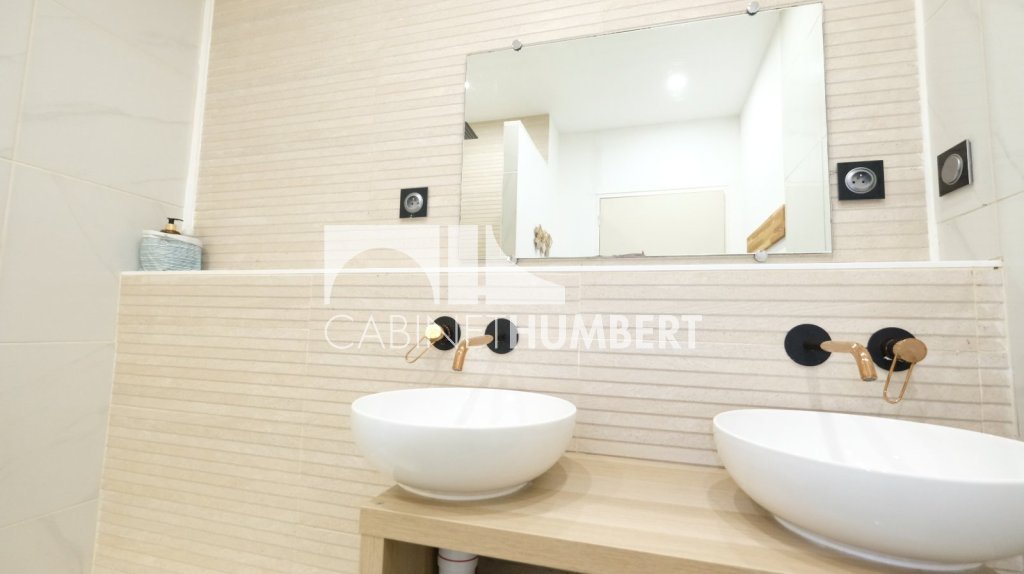 APPARTEMENT T4 A VENDRE - ST ETIENNE BELLEVUE - 73.8 m2 - 79�000�&euro;