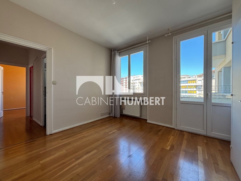 APPARTEMENT T4 A VENDRE - ST ETIENNE BERGSON - 102.23 m2 - 129 000 &euro;