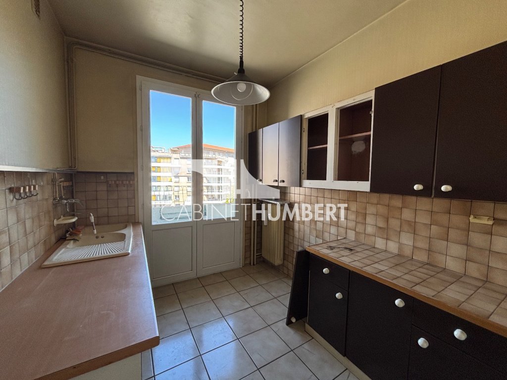 APPARTEMENT T4 A VENDRE - ST ETIENNE BERGSON - 102.23 m2 - 129 000 &euro;