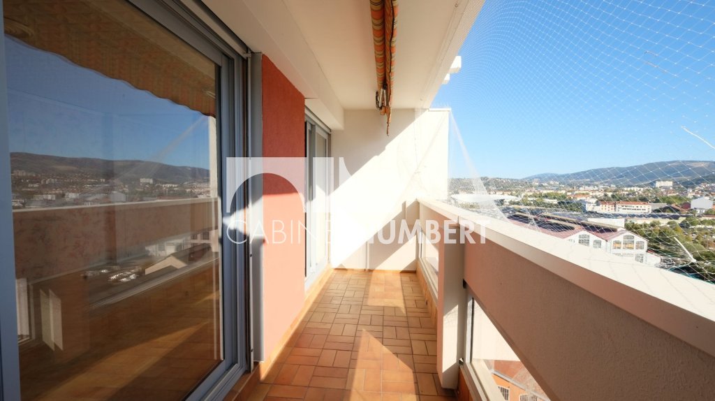 APPARTEMENT T4 A VENDRE - ST ETIENNE BERGSON - 83.32 m2 - 99 000 &euro;